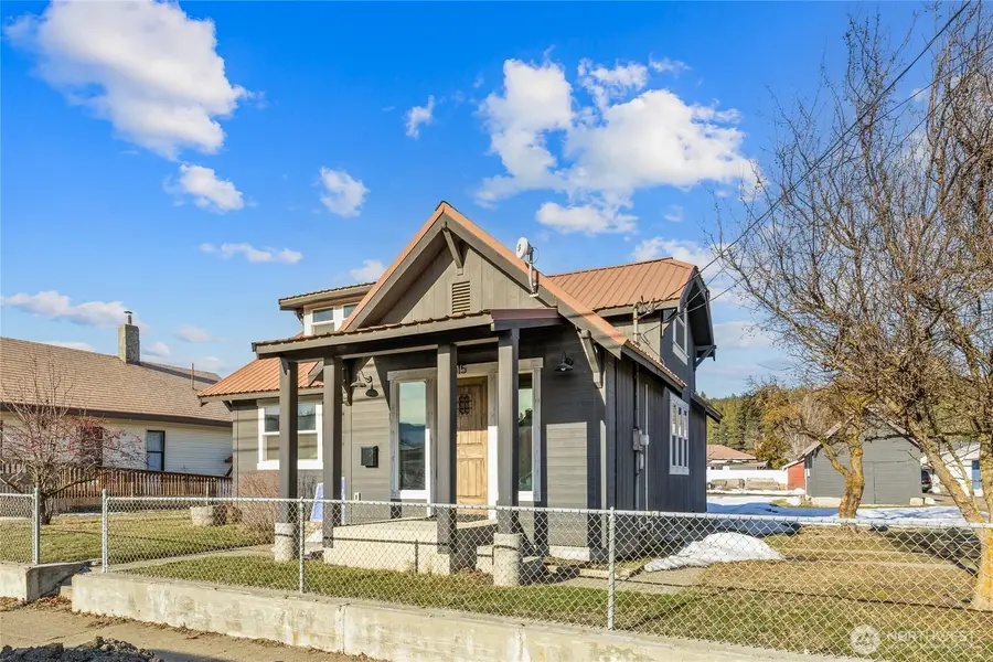 515 E 1st Street, Cle Elum, WA 98922 - #3