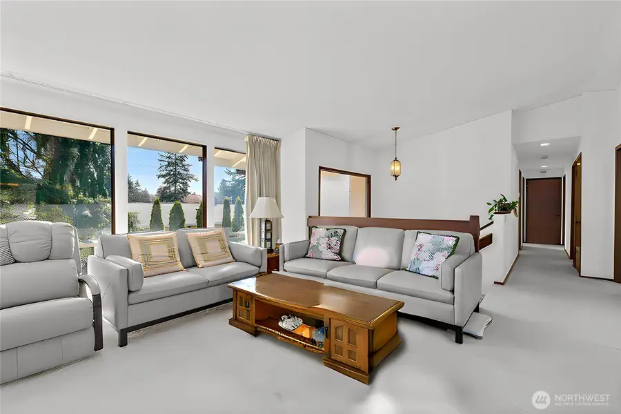 12213 Densmore Avenue N #B, Seattle, WA 98133 - #3