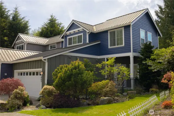 1865 Sakai Village Loop Ne #36-5, Bainbridge Island, WA 98110