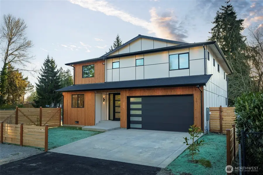 11279 59th Avenue S, Seattle, WA 98178 - #2