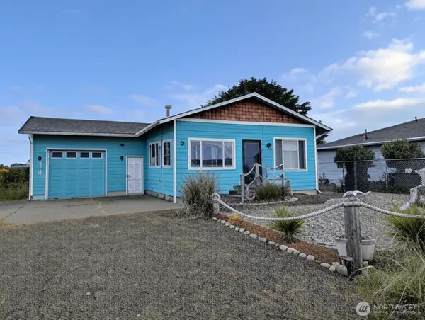 1399 Storm King Avenue Sw, Ocean Shores, WA 98569