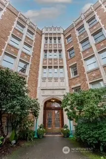 5810 NE Cowen Place #305, Seattle, WA 98105 - #1