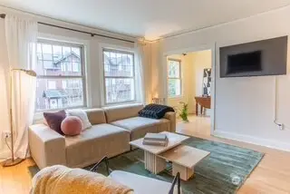 5810 NE Cowen Place #305, Seattle, WA 98105 - #3