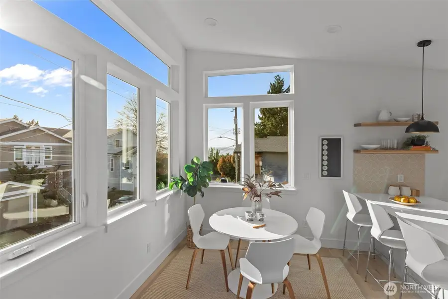 8407 42nd Avenue Sw, Seattle, WA 98136 - #3