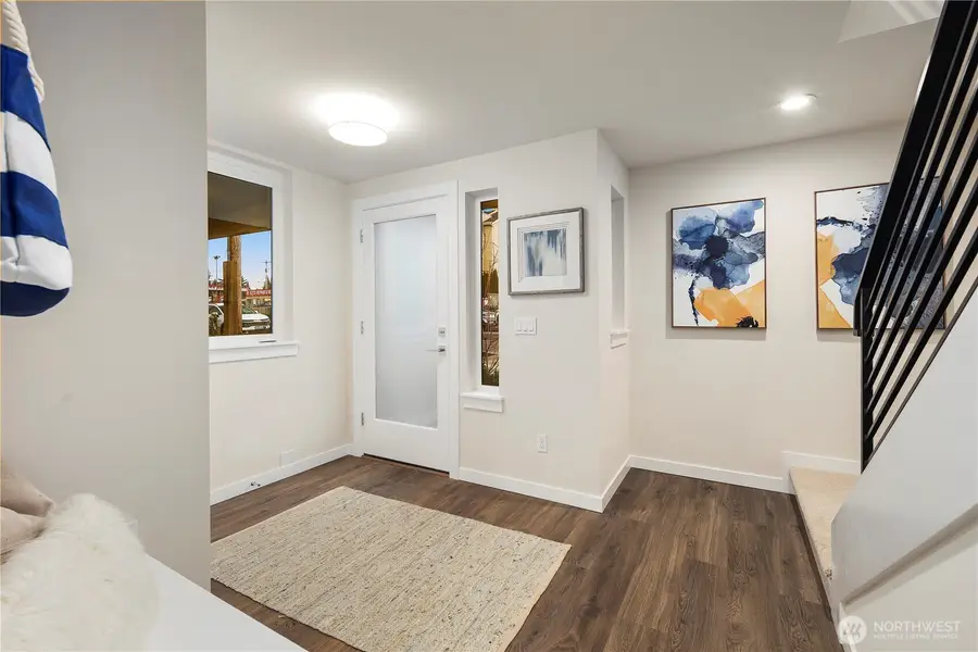 9239 16th Avenue Sw, Seattle, WA 98106 - #2