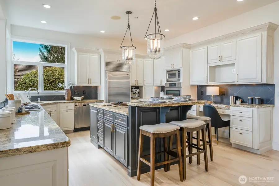 15517 Lake Shore Boulevard Ne, Lake Forest Park, WA 98155 - #3