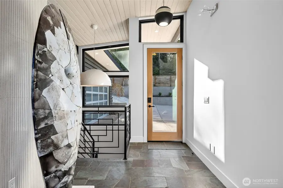 2332 128th Avenue Se, Bellevue, WA 98005 - #3