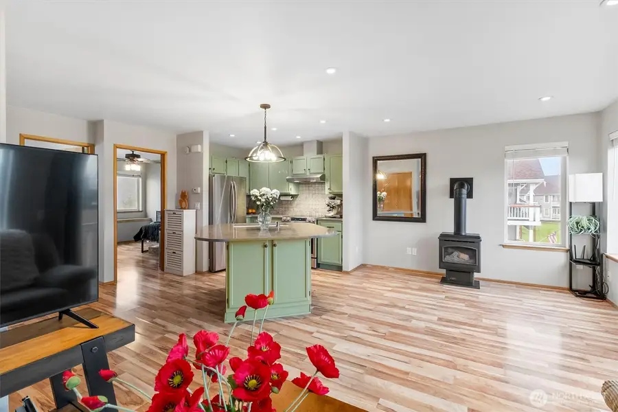 262 W Maberry Drive #201, Lynden, WA 98264 - #2