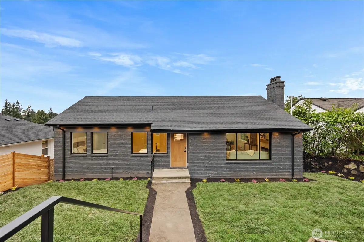 2518 36th Avenue W, Seattle, WA 98199 - #1