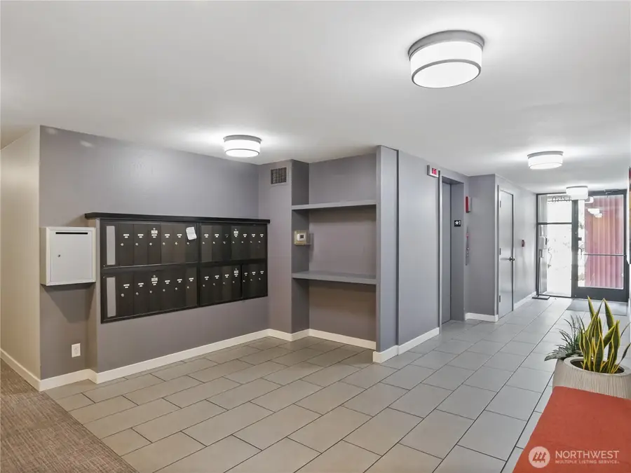 1250 Taylor Avenue N #105, Seattle, WA 98109 - #3