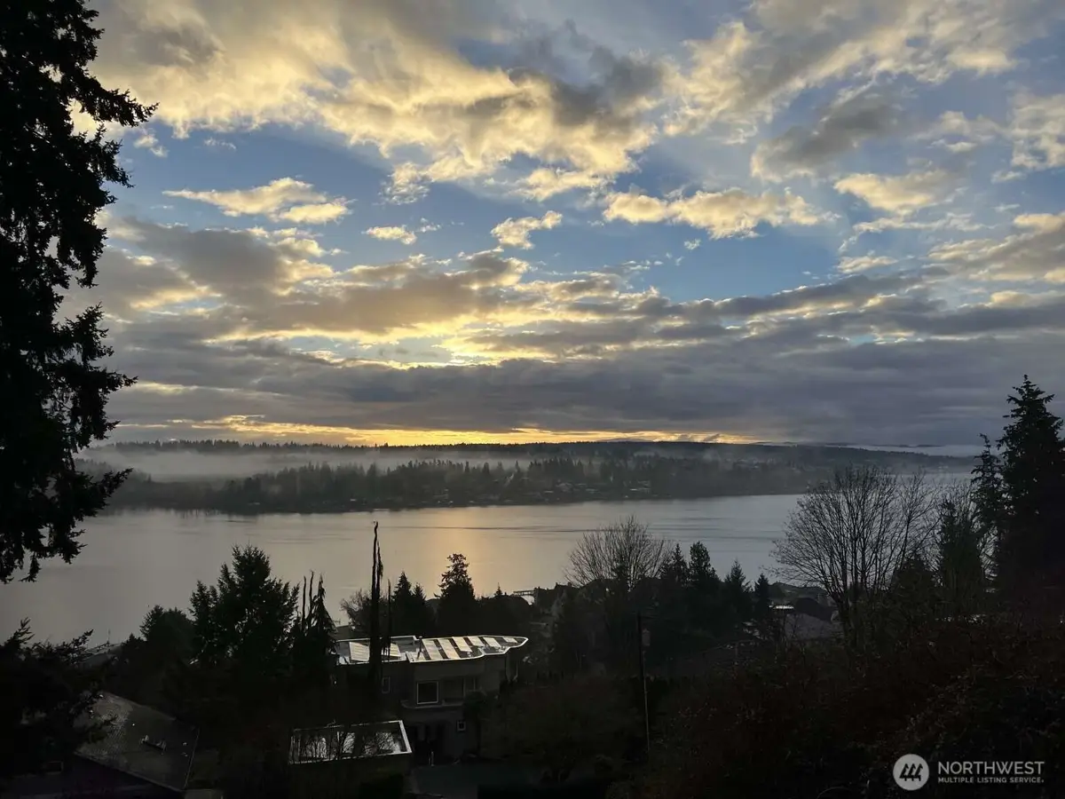 11324 83rd Place Ne, Kirkland, WA 98034 - #1