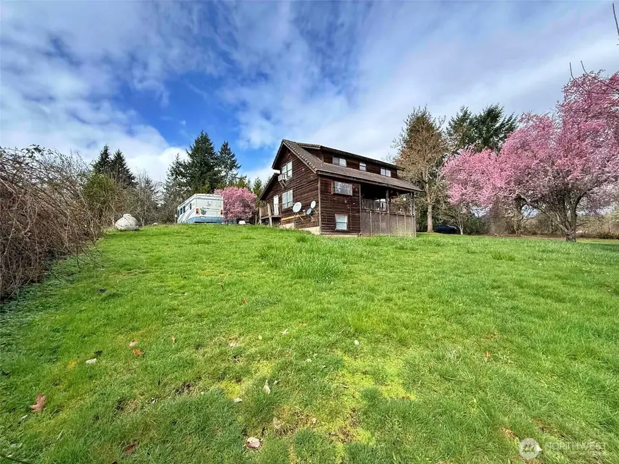 141 Filbert Road, Silver Creek, WA 98585 - #2