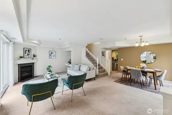 16219 Northup Way #C-201, Bellevue, WA 98008