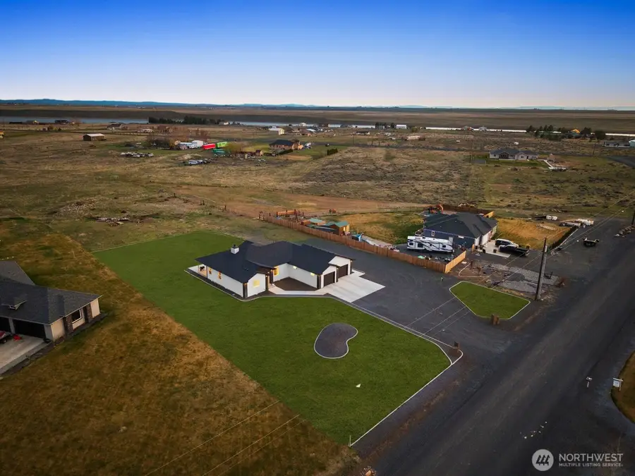 3569 Road 7.8 Ne, Moses Lake, WA 98837 - #2