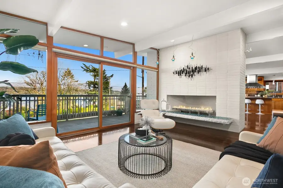 6345 Wilson Avenue S, Seattle, WA 98118 - #2