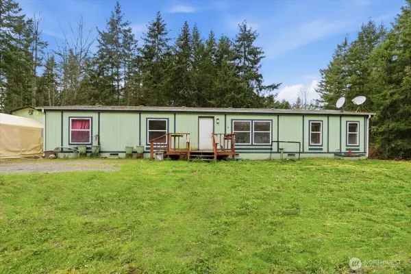 39112 12th Avenue Ct S, Roy, WA 98580