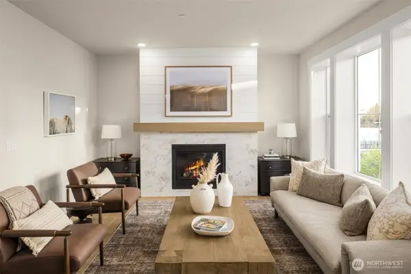 14335 149th Place Ne #44, Woodinville, WA 98072