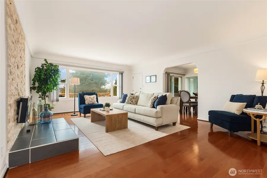 1900 S 104th, Seattle, WA 98168 - #3