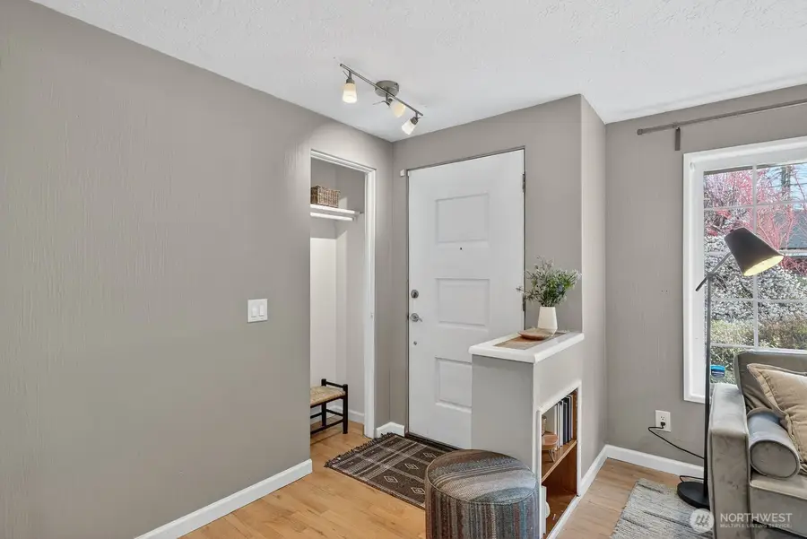 1500 E Fairhaven Avenue, Burlington, WA 98233 - #3