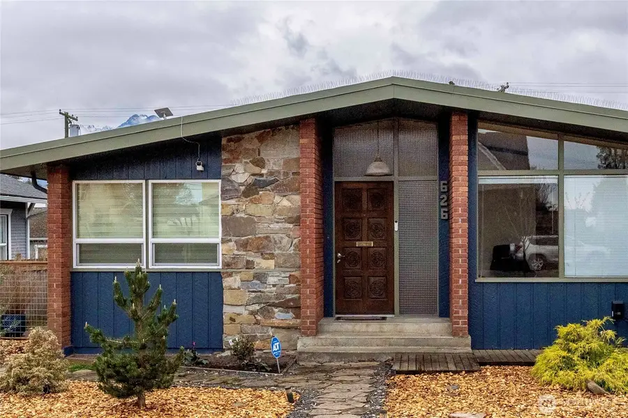 626 E Georgiana Street, Port Angeles, WA 98362 - #3