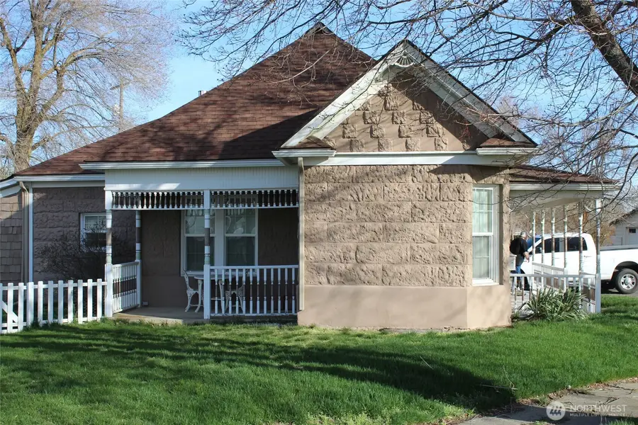 209 E Alder Avenue, Ritzville, WA 99169 - #2