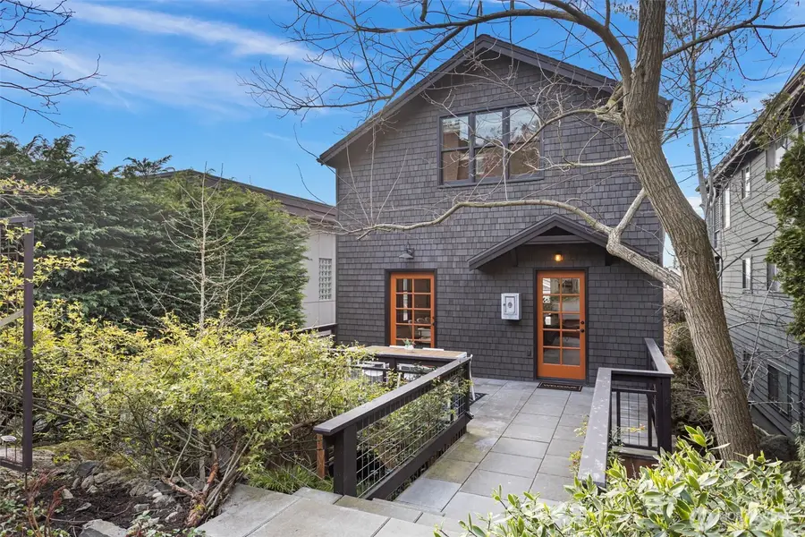 1524 10th Avenue W, Seattle, WA 98119 - #2