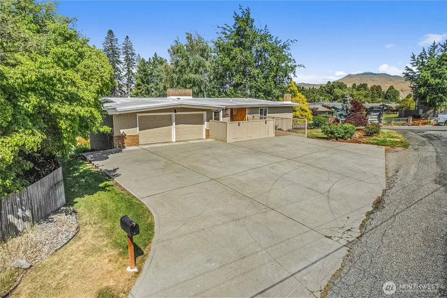 1840 Country Club Drive, East Wenatchee, WA 98802 - #3