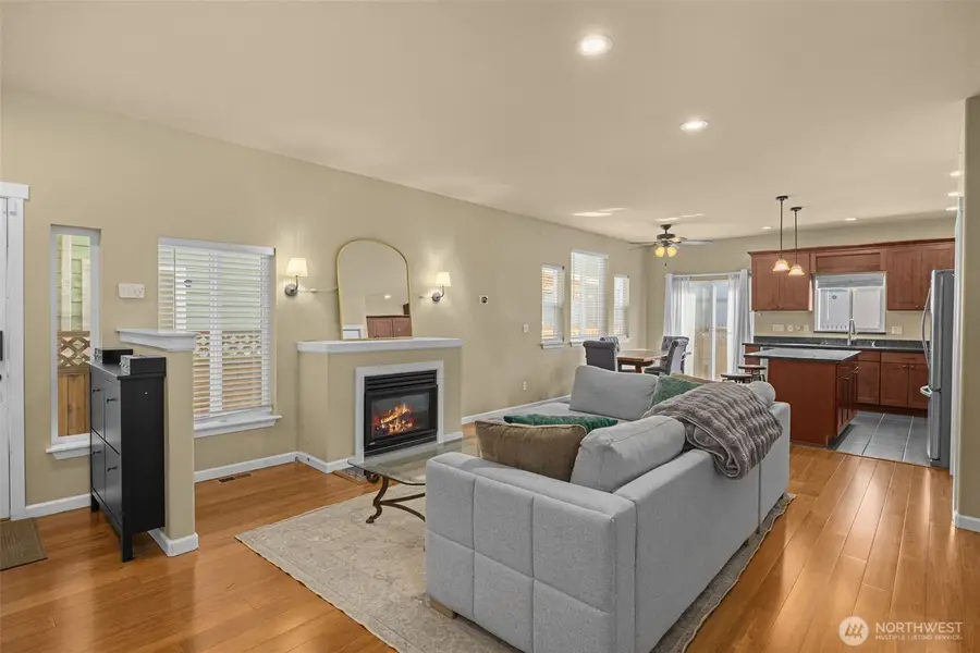 10250 17th Avenue Sw, Seattle, WA 98146 - #2