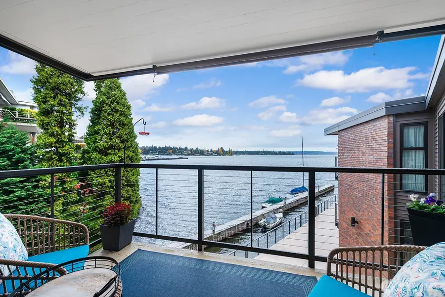 5535 Lake Washington Boulevard Ne #302, Kirkland, WA 98033 - #2