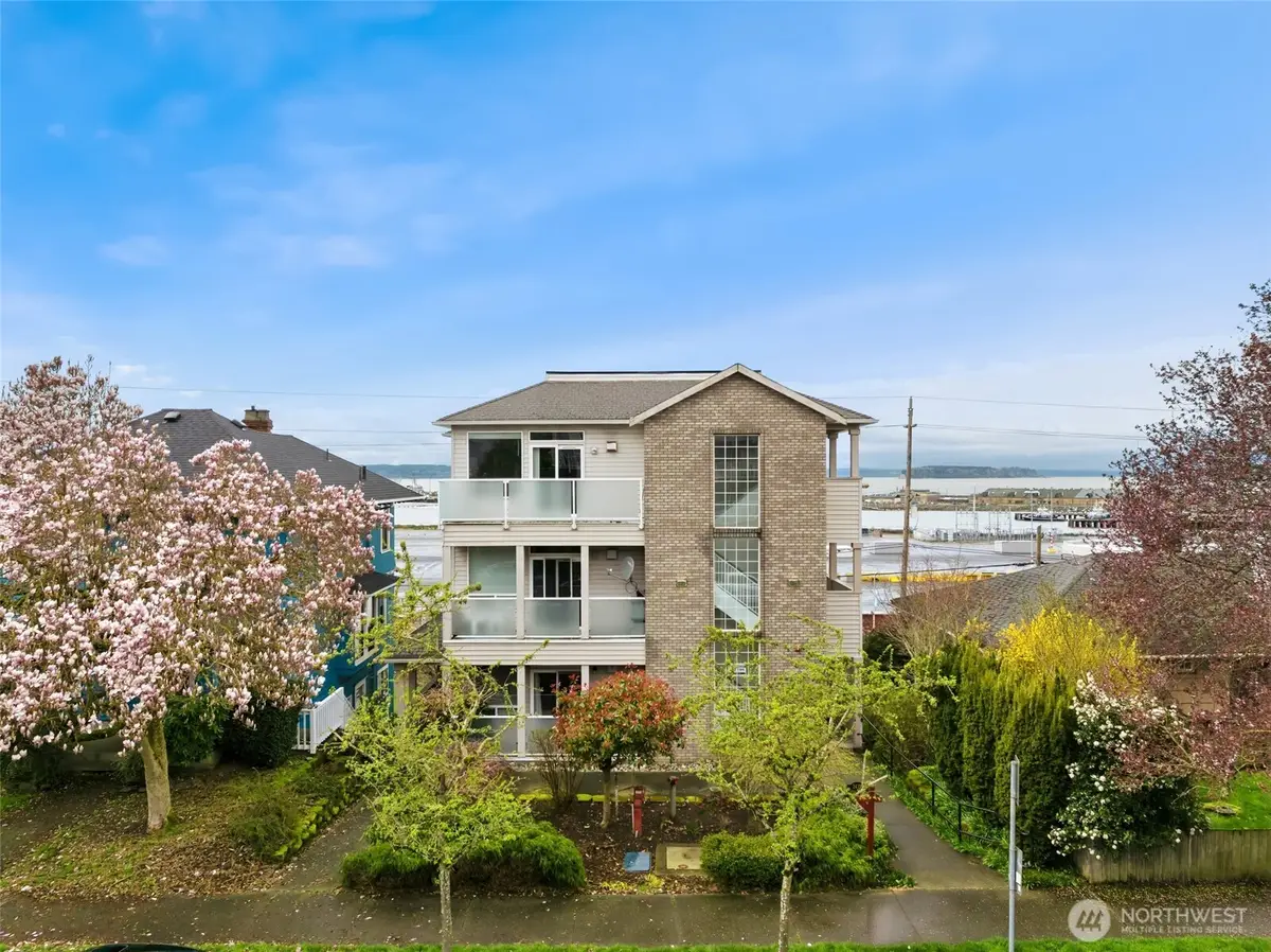 2420 Grand Avenue #303, Everett, WA 98201 - #1