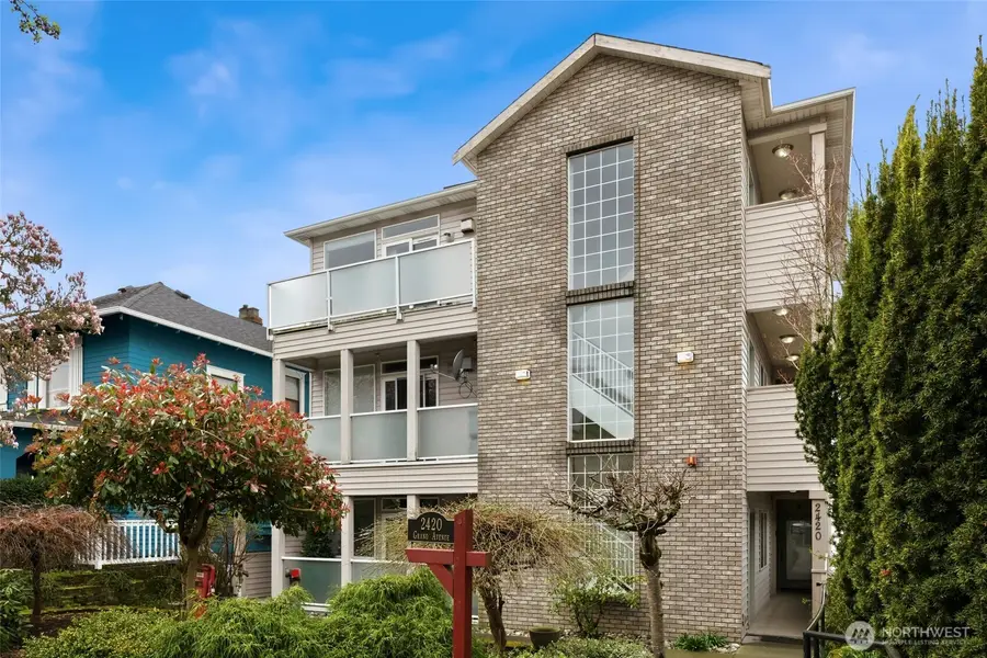 2420 Grand Avenue #303, Everett, WA 98201 - #2