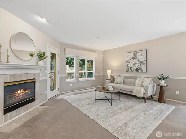 1600 121st Street Se #J104, Everett, WA 98208