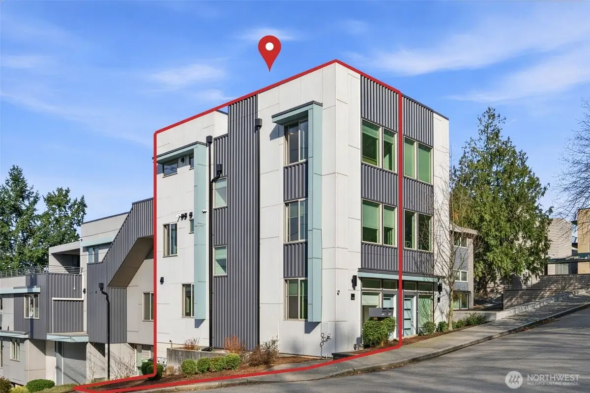 2001 13th Avenue W, Seattle, WA 98119 - #1