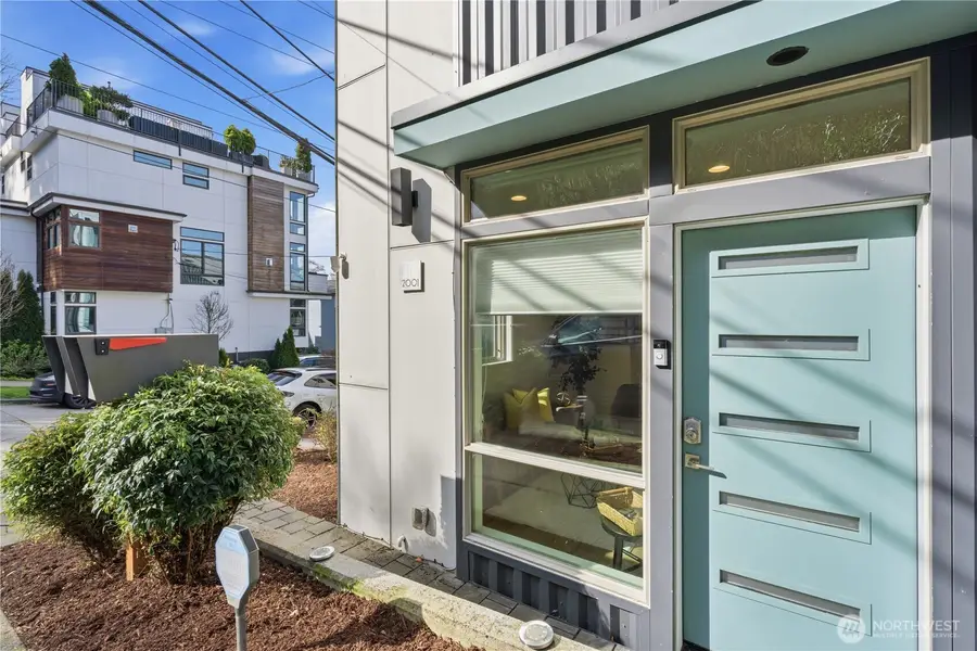 2001 13th Avenue W, Seattle, WA 98119 - #2