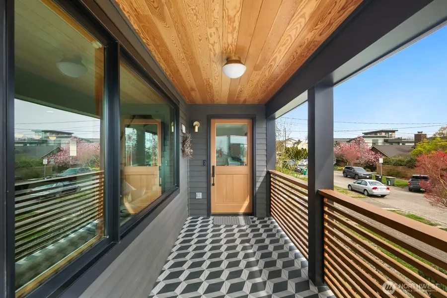 2507 27th Avenue W, Seattle, WA 98199 - #2