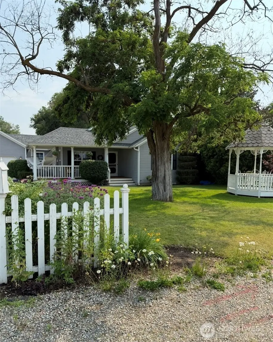 432 5th Avenue, Oroville, WA 98844 - #2