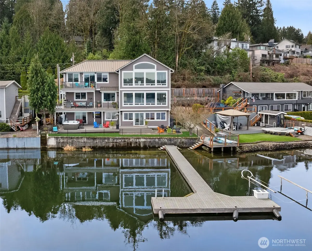 3828 W Lake Sammamish Parkway Se, Bellevue, WA 98008 - #1