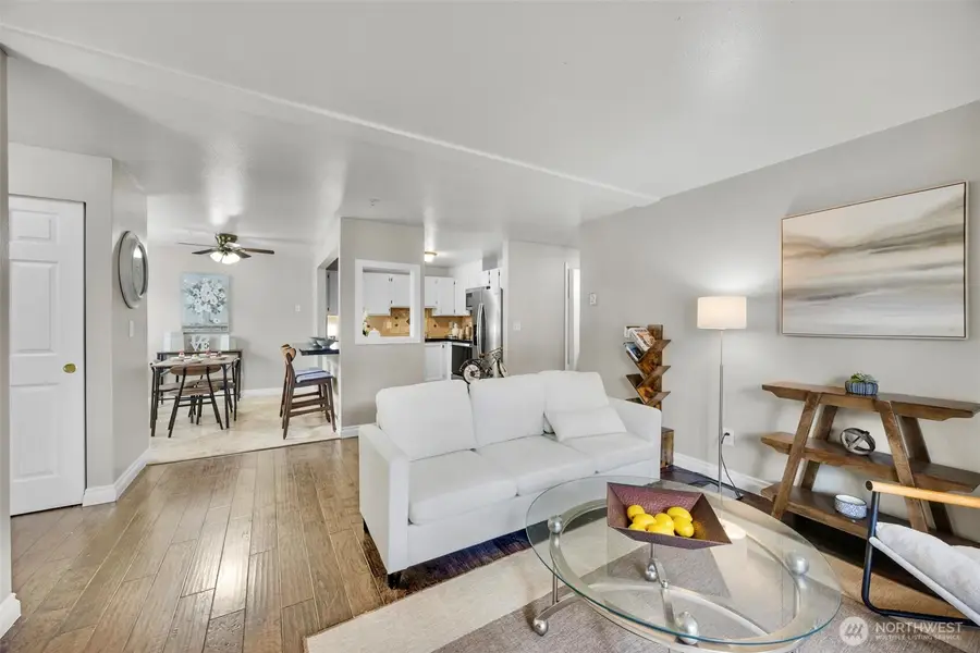 1001 W Casino Road #B101, Everett, WA 98204 - #3