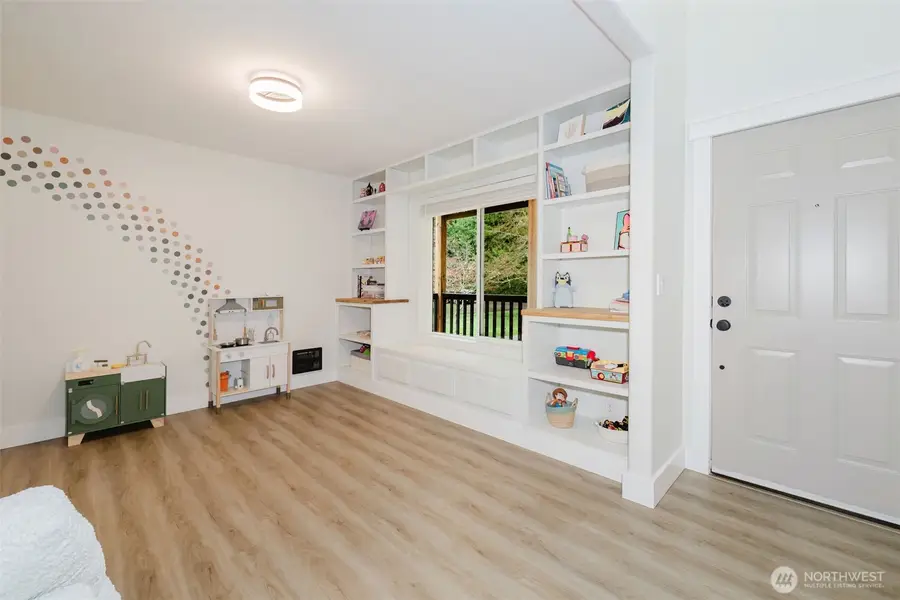 2000 Martin Avenue E, Port Orchard, WA 98366 - #3