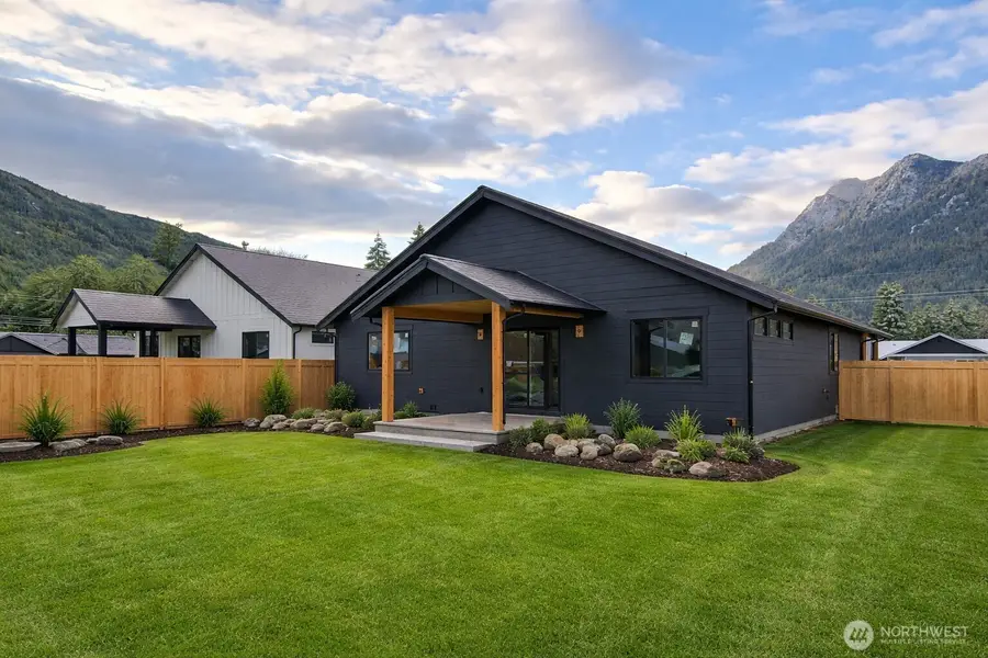 1172 Darrington Street, Darrington, WA 98241 - #2