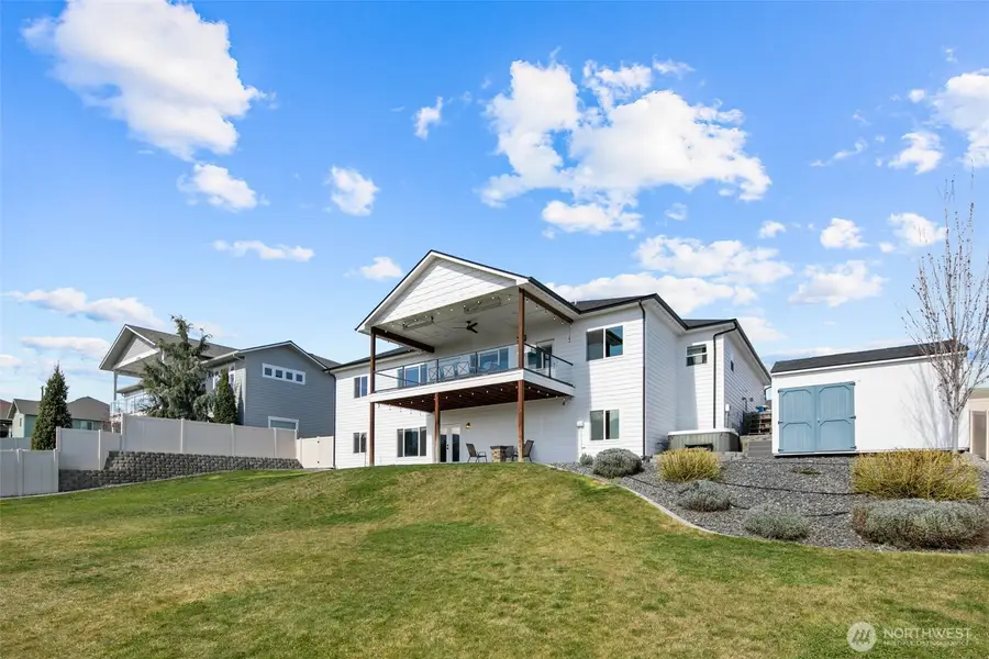 885 Autumn Crest Drive, Wenatchee, WA 98801 - #2