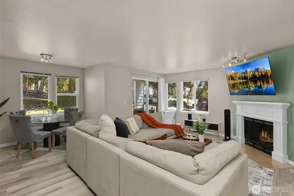 20318 Bothell Everett Hwy #A101, Bothell, WA 98012