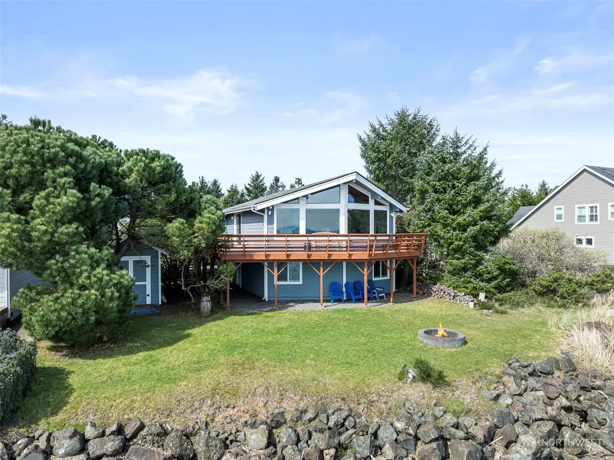 326 Harbor View Loop Se, Ocean Shores, WA 98569 - #1