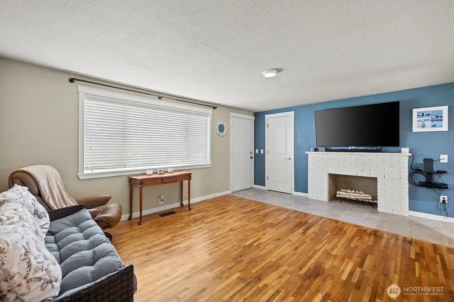 6726 Henderson Boulevard Se, Tumwater, WA 98501 - #2