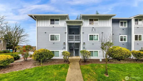 14002 NE 181st Place #A302, Woodinville, WA 98072