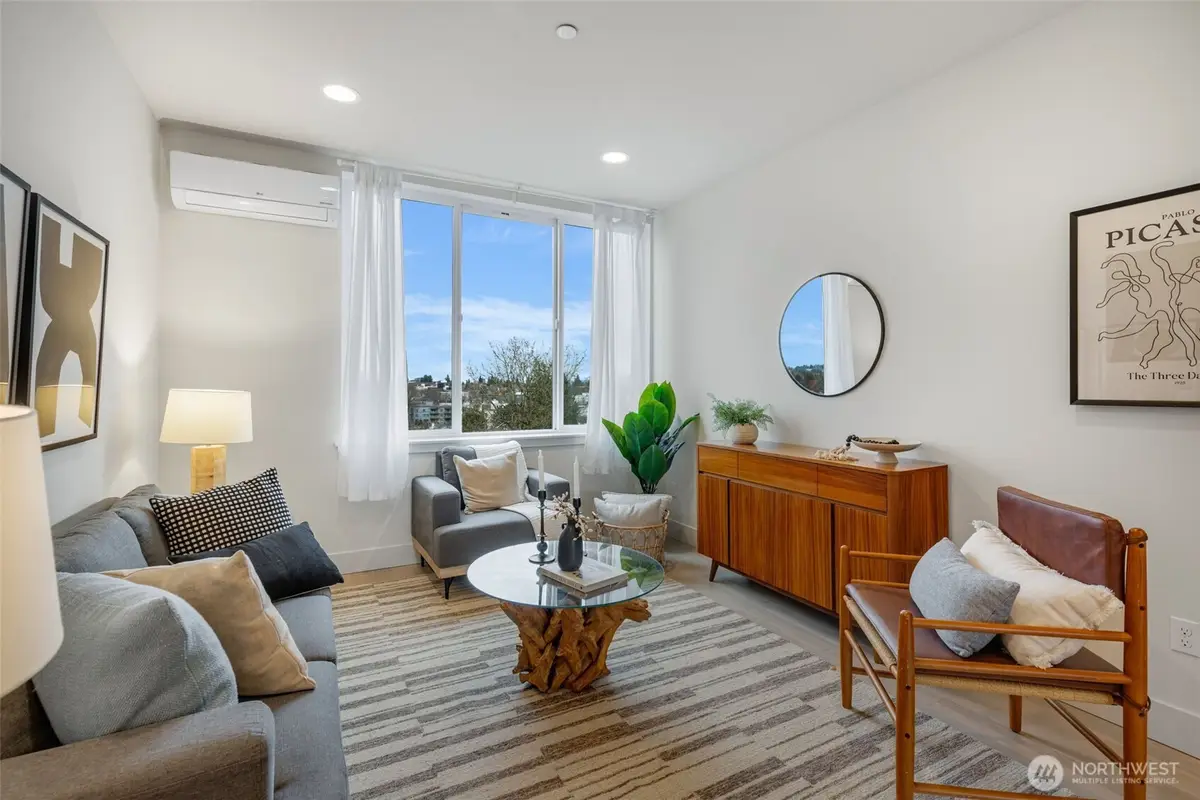 908 N 46th Street #F, Seattle, WA 98103 - #1