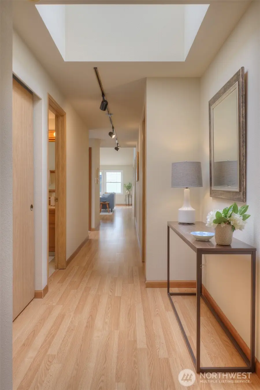 909 N 35th Street #402, Seattle, WA 98103 - #2