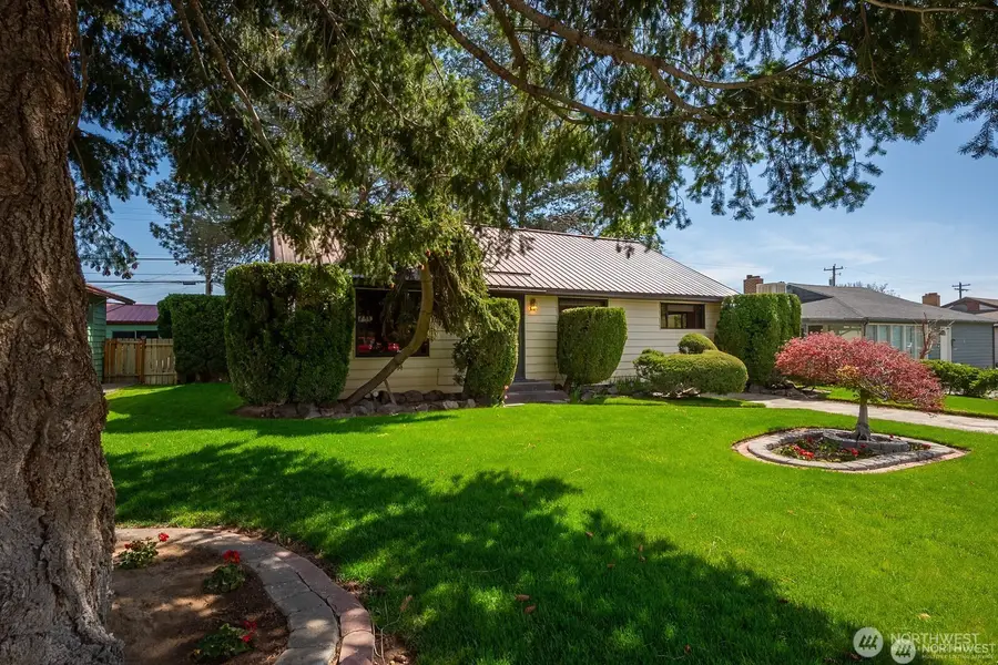 1134 SW C Street, Ephrata, WA 98823 - #2