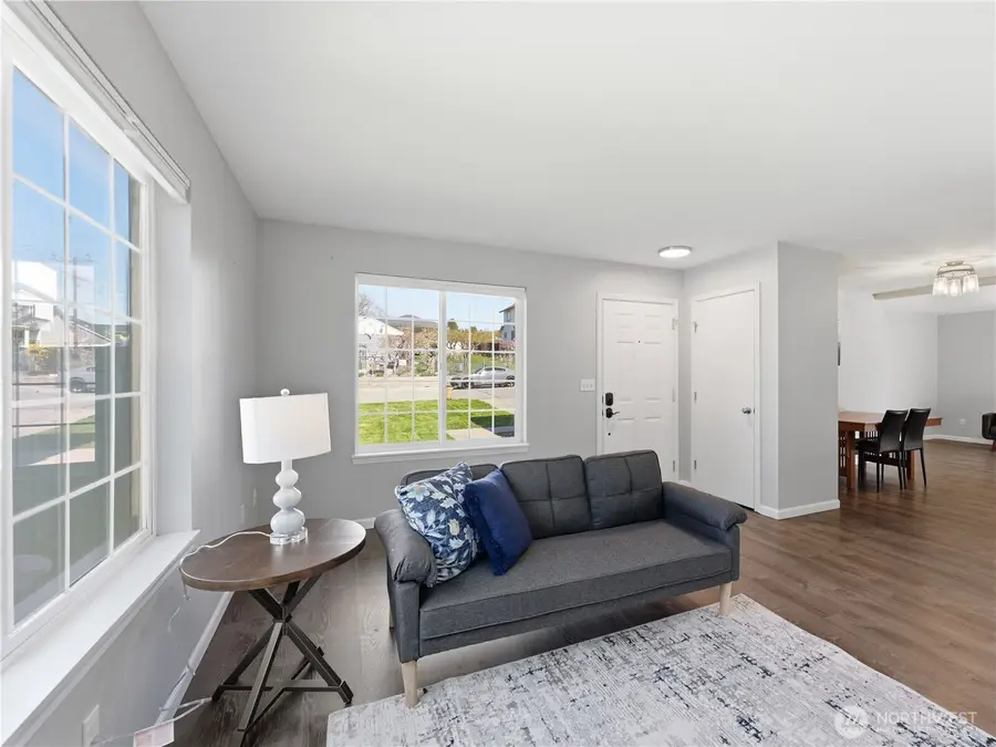 657 S Lawler Avenue, East Wenatchee, WA 98802 - #3