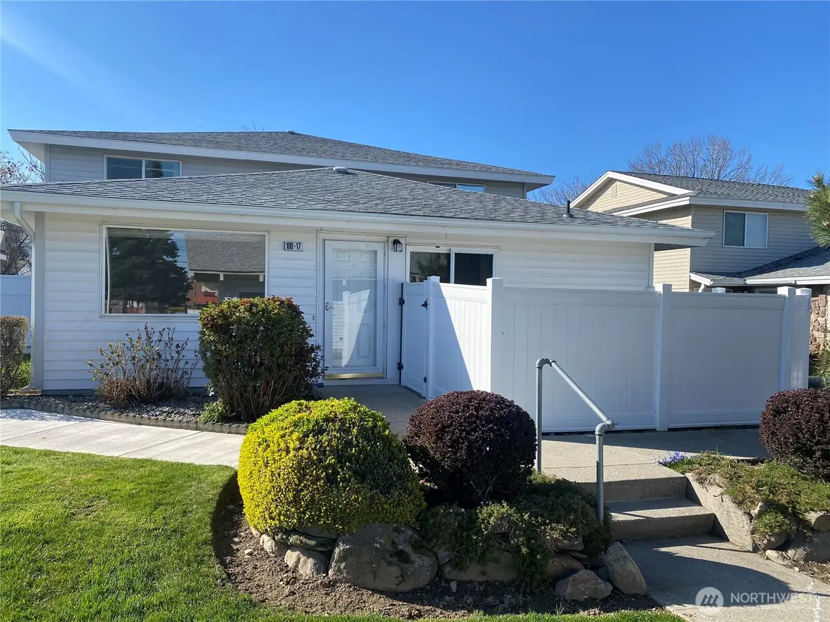 100 Simon Street #17, East Wenatchee, WA 98802 - #1